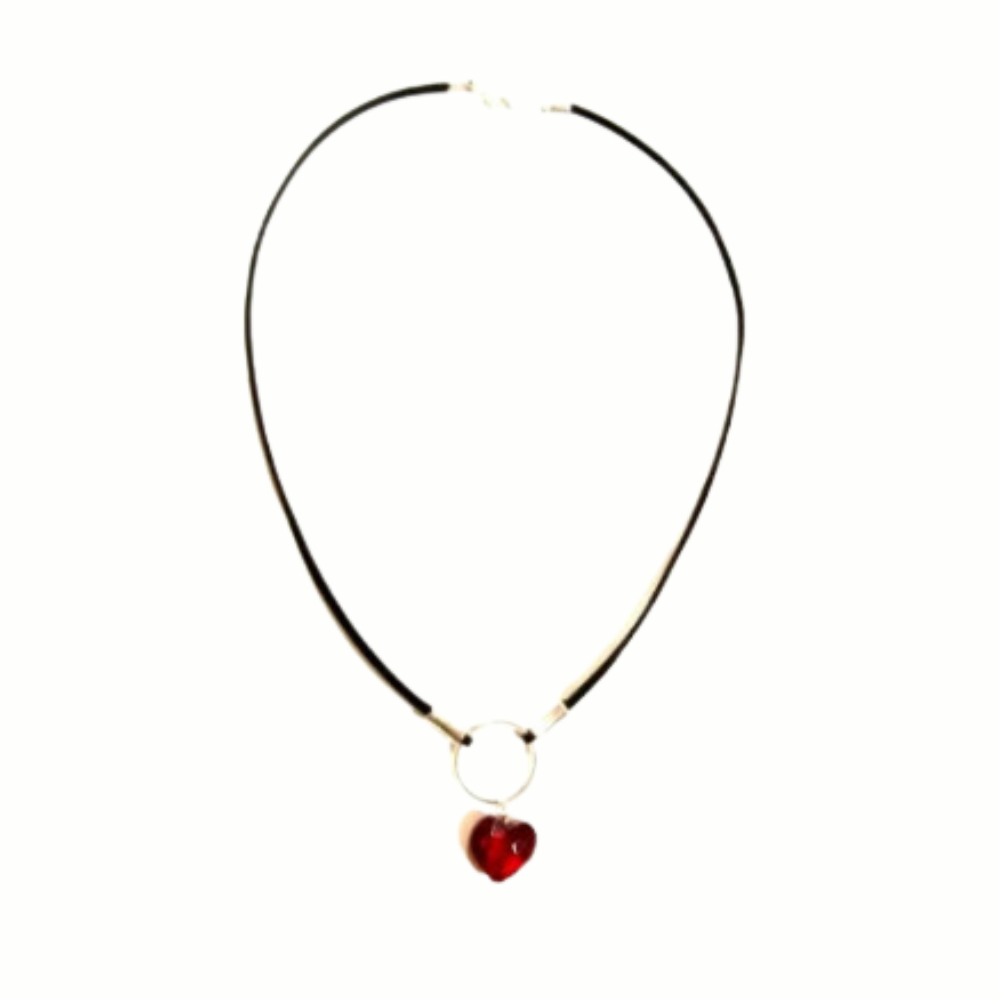 Discreet Leather Choker Necklace With Heart
